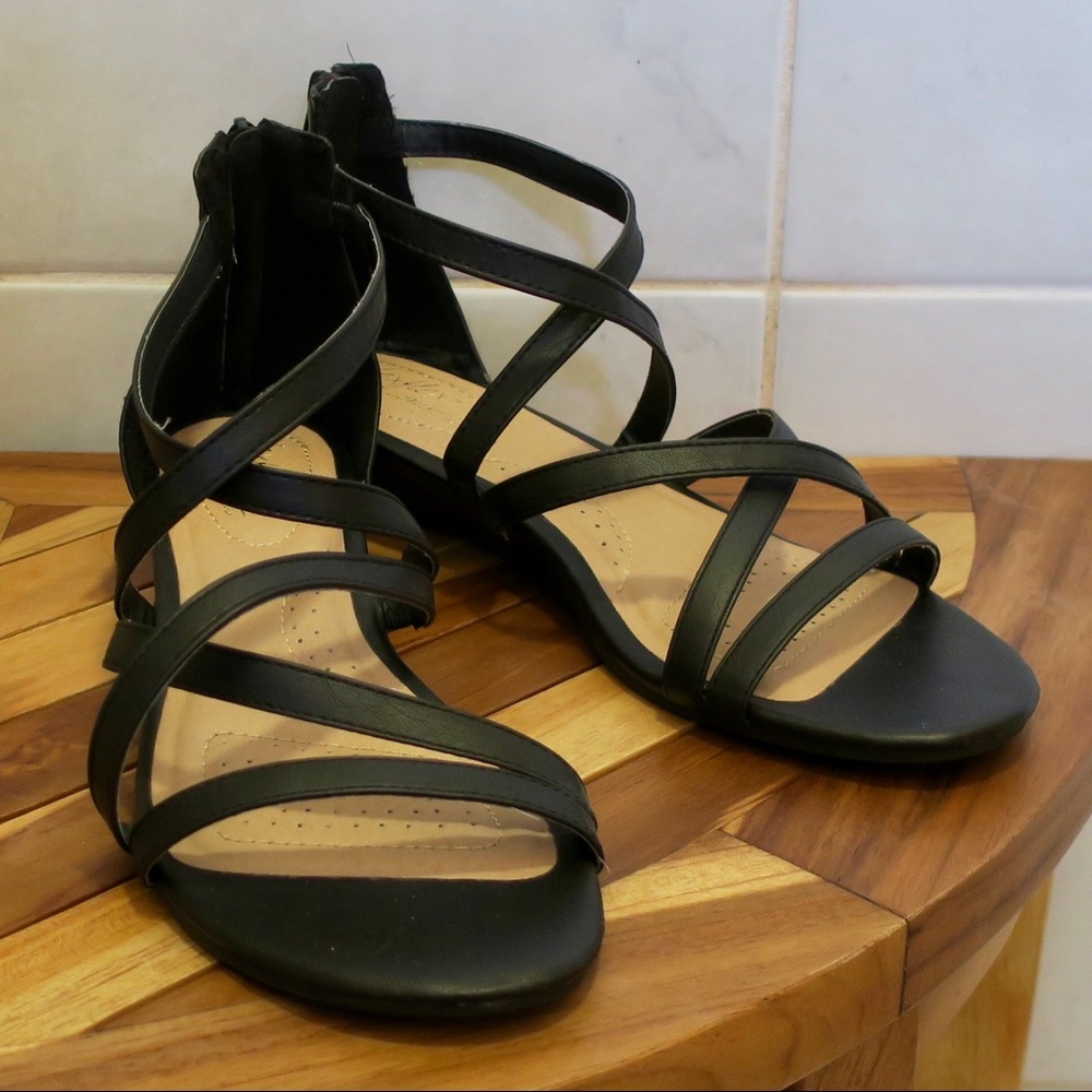 10 WIDE Low Heel Black Strap Wedge COMFORT Sandals